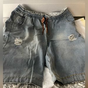 Very stylish men's shorts very comfortable